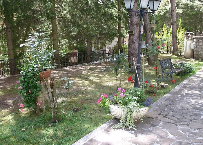 Gli Scoiattoli Рокка-ди-Меццо